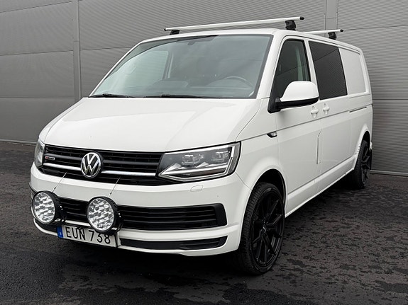 Volkswagen Transporter 15 of 17