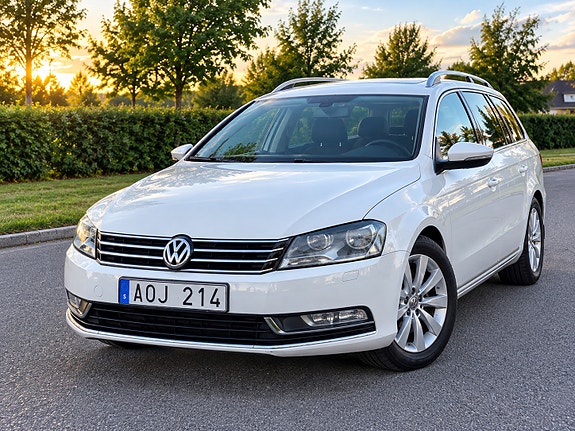 Volkswagen Passat 2 of 8