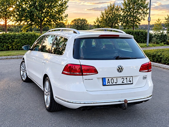Volkswagen Passat 4 of 8