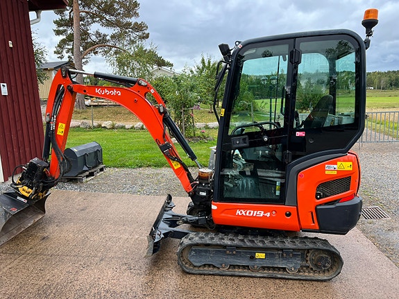 Kubota KX019-4 med rototilt 2 of 12