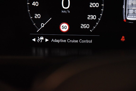 Volvo XC90 26 of 30
