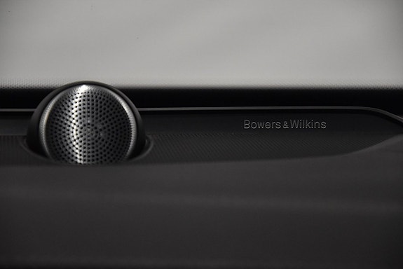 Volvo XC90 24 of 30