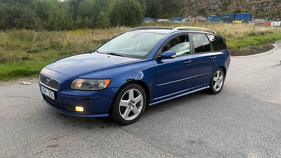 Volvo V50 2 of 6