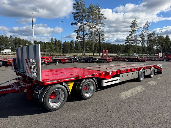 Hakarps - 38 tons bodvagn med hydraulisk sandwich ramp 4 of 12