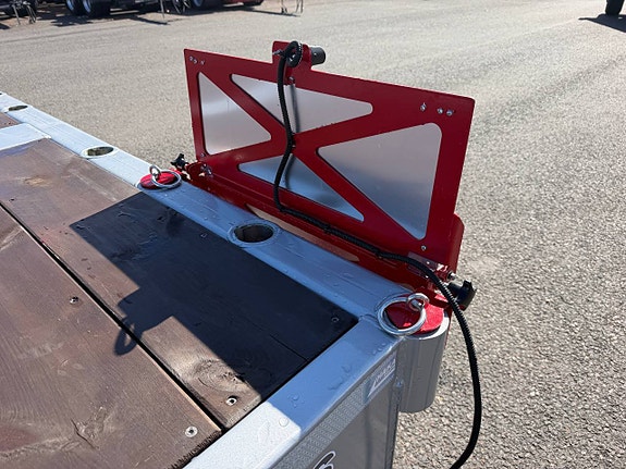 Hakarps - 38 tons bodvagn med hydraulisk sandwich ramp 10 of 12