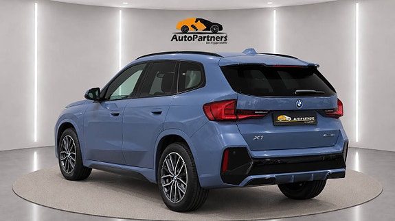 BMW X1 3 of 26