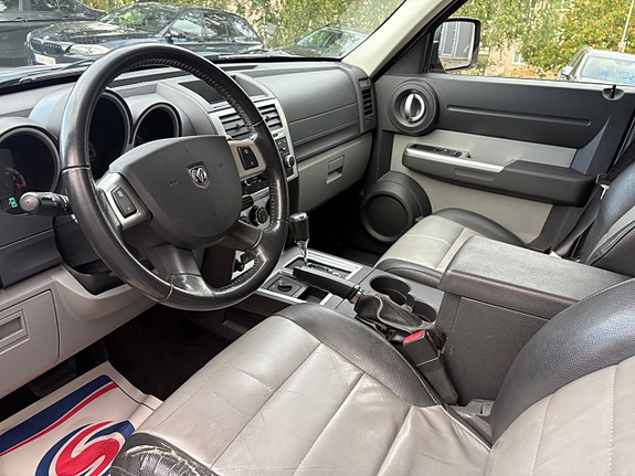 Dodge Nitro 4 of 10