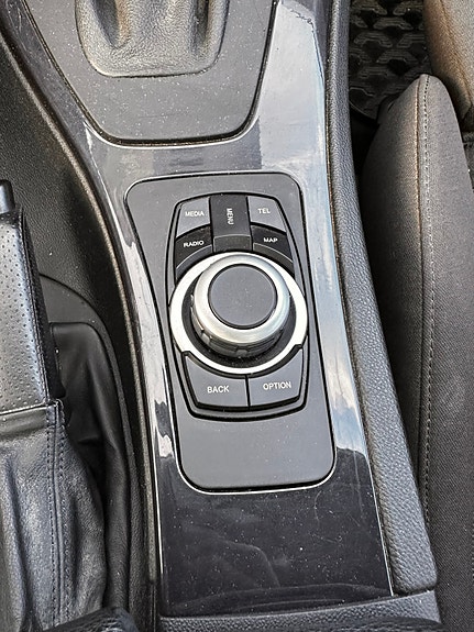 BMW 320d 11 of 12