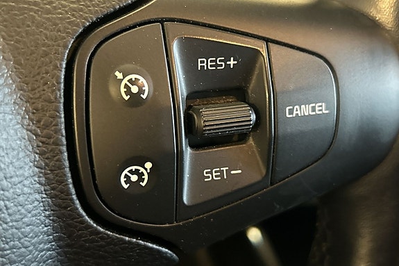 Kia Carens 15 of 22