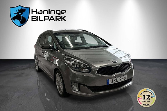 Kia Carens 8 of 22