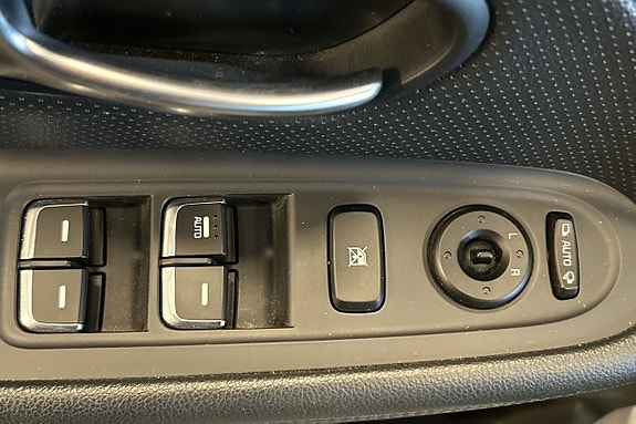 Kia Carens 20 of 22