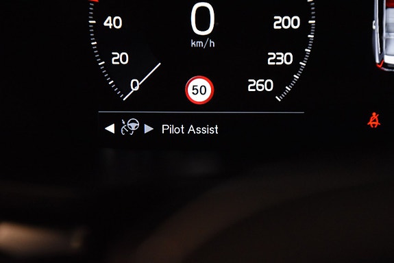 Volvo V60 Cross Country 18 of 28