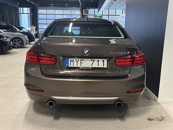 BMW ActiveHybrid 3 2 of 20