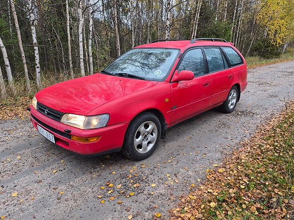 Toyota Corolla 2 of 7