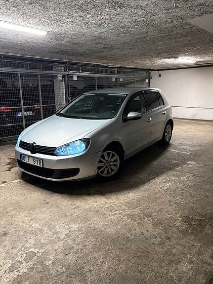 Volkswagen Golf VI 2 of 10