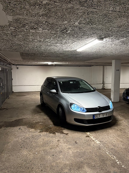 Volkswagen Golf VI 6 of 10