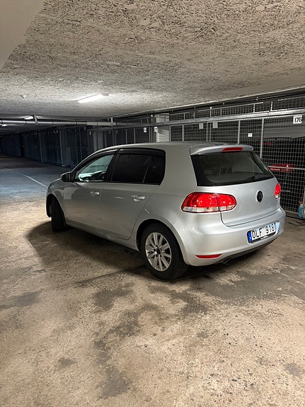 Volkswagen Golf VI 3 of 10