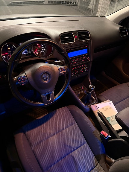 Volkswagen Golf VI 7 of 10