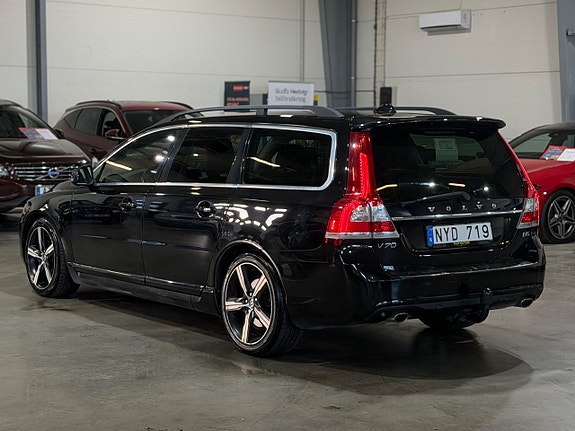 Volvo V70 6 of 27