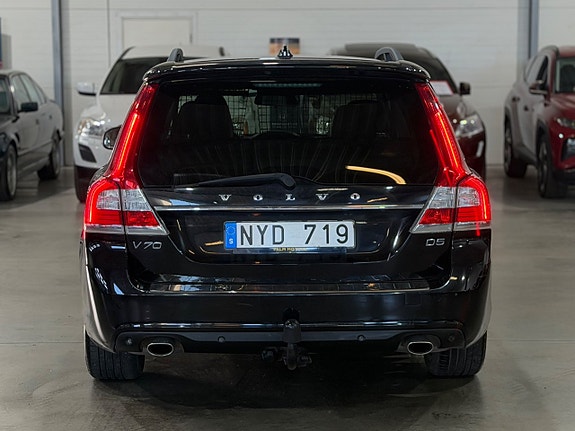 Volvo V70 4 of 27