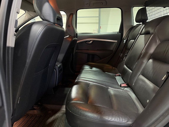 Volvo V70 18 of 27