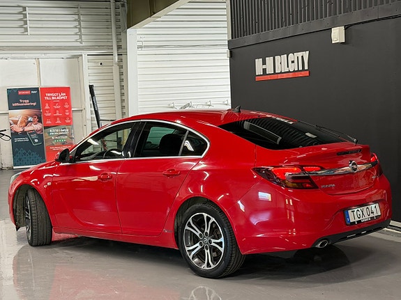 Opel Insignia 3 of 13