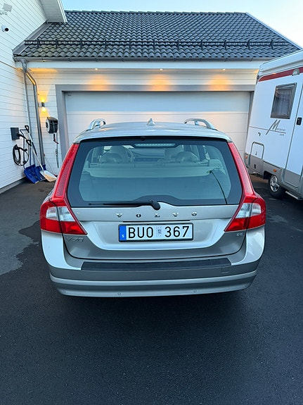 Volvo V70 5 of 14