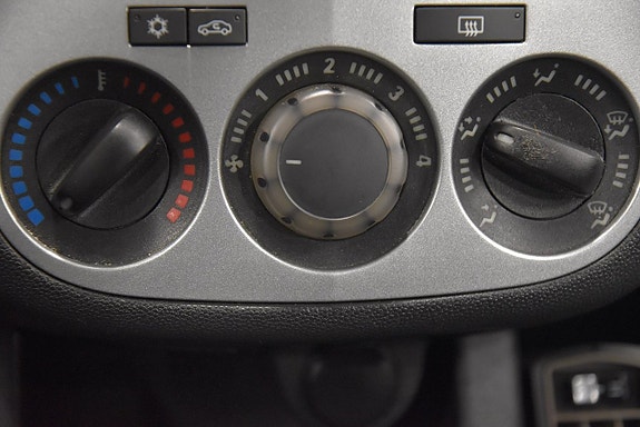 Opel Corsa 8 of 16