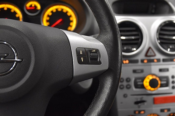 Opel Corsa 11 of 16