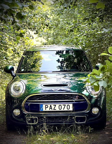 MINI Cooper S 8 of 14