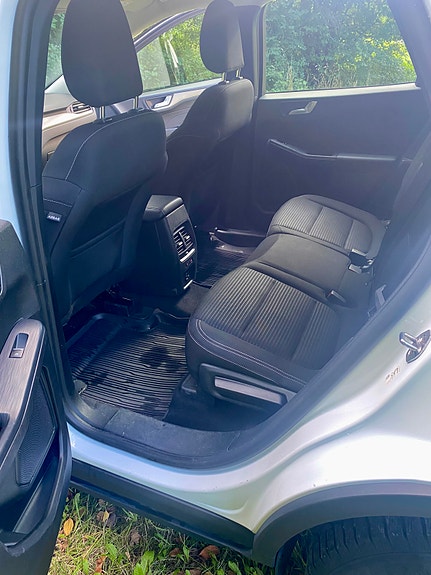 Ford Kuga 5 of 7