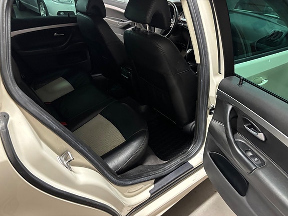 Saab 9-3 7 of 8