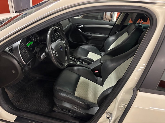 Saab 9-3 5 of 8