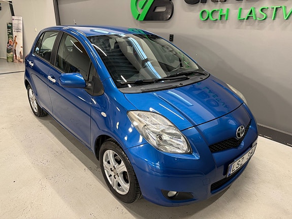Toyota Yaris 7 of 19