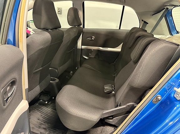 Toyota Yaris 11 of 19