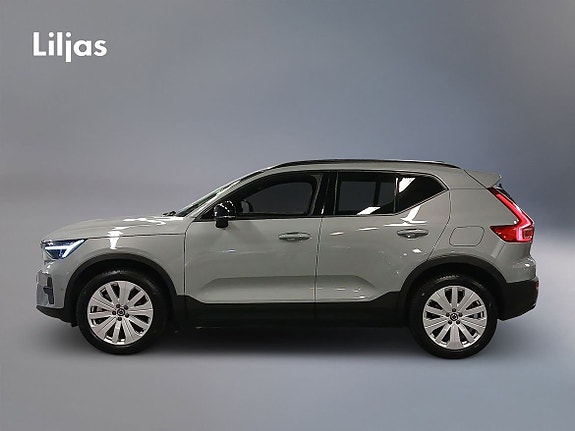 Volvo EX40 3 of 14