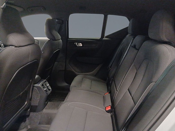 Volvo EX40 9 of 14
