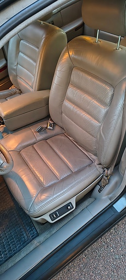 Cadillac Deville 9 of 14