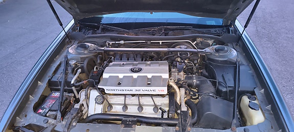 Cadillac Deville 13 of 14