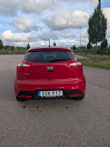 Kia Rio 4 of 4