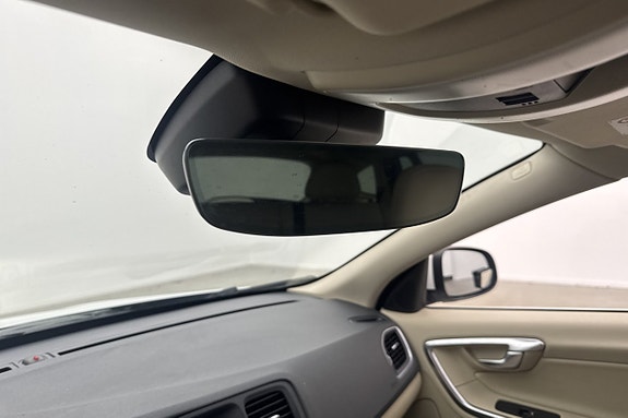 Volvo V60 20 of 22