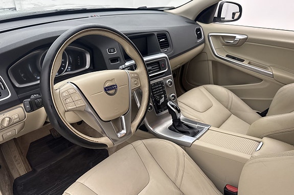 Volvo V60 8 of 22