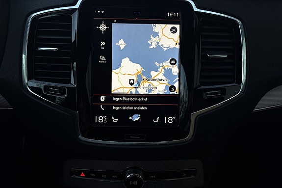 Volvo XC90 21 of 30
