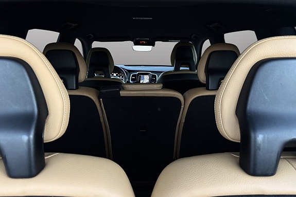 Volvo XC90 15 of 30