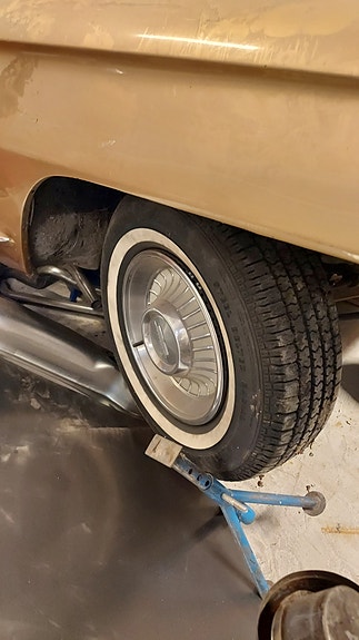 Cadillac Eldorado Biarritz 2 of 2