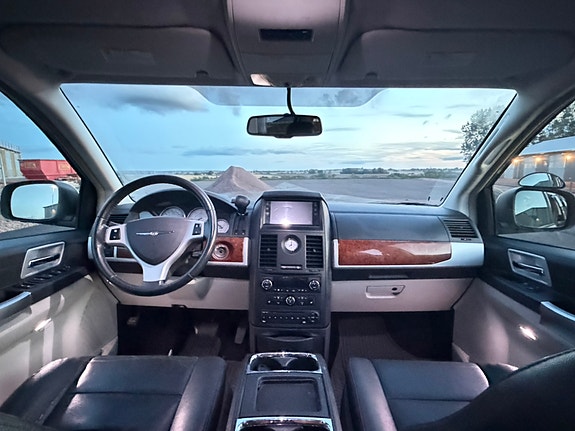 Chrysler Grand Voyager 5 of 7