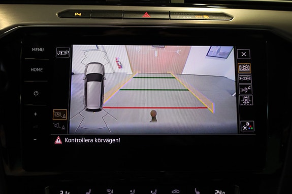 Volkswagen Passat Alltrack 23 of 30
