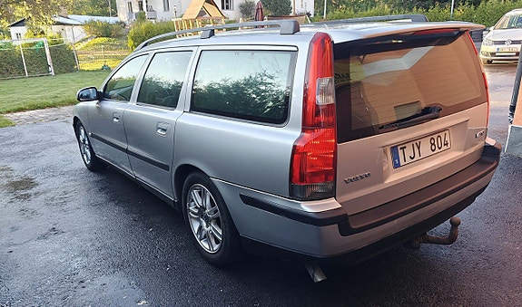 Volvo V70 6 of 25