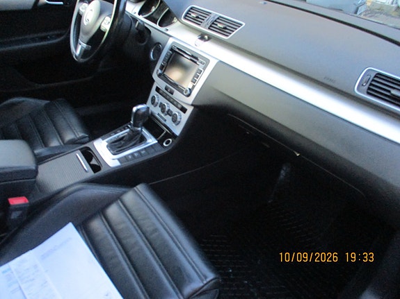 Volkswagen Passat Alltrack 6 of 11