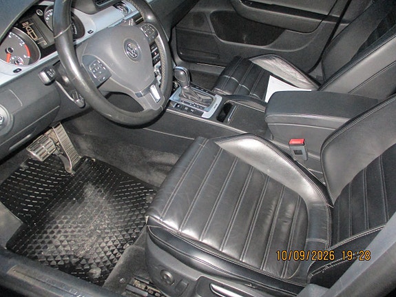 Volkswagen Passat Alltrack 5 of 11